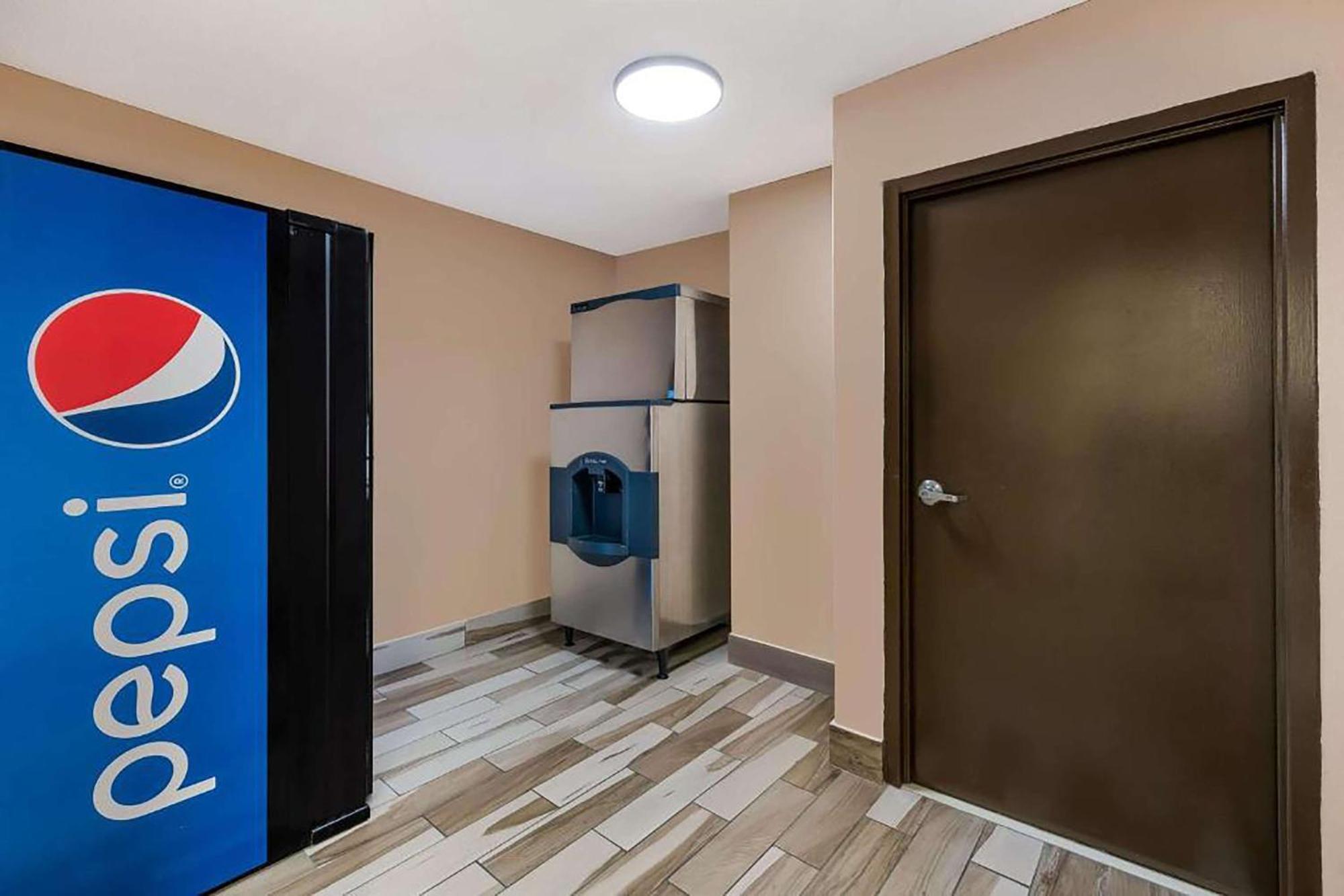 Baymont By Wyndham Elizabeth City Exterior photo